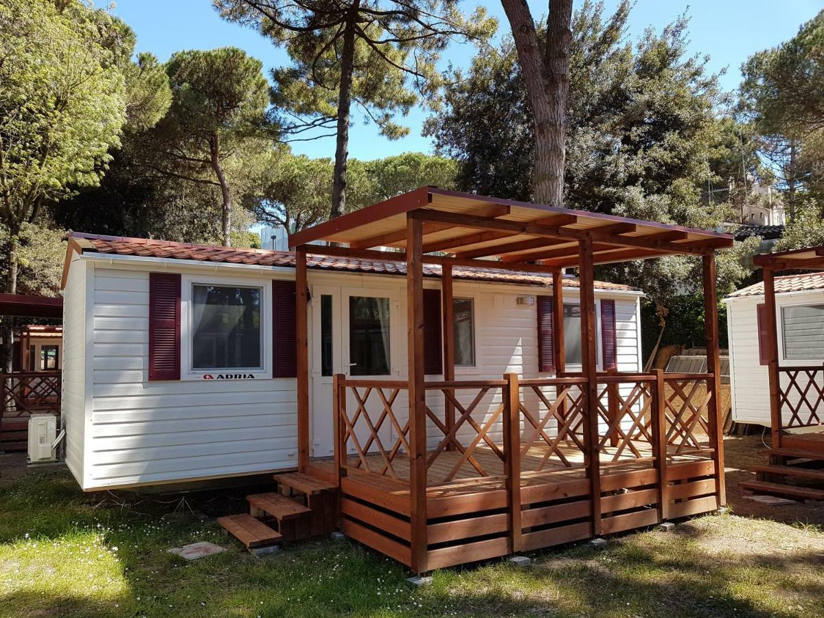 Victoria Mobilehome In Camping Mare E Pineta Lido di Spina Exterior photo